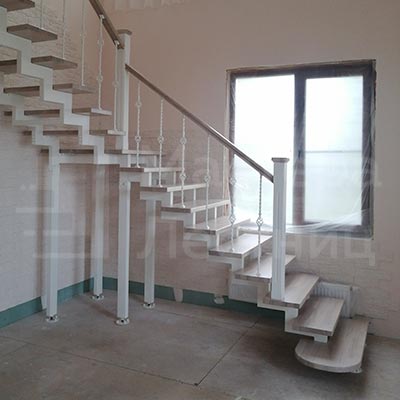 лестницы в дом на металлокаркасе